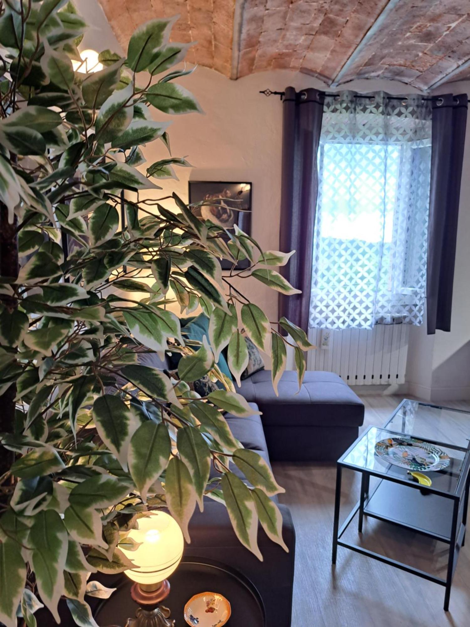 Guest House Vista Bella Apartment & Studio Prata Bagian luar foto